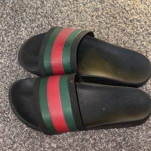 Gucci red and green stripe men’s slides